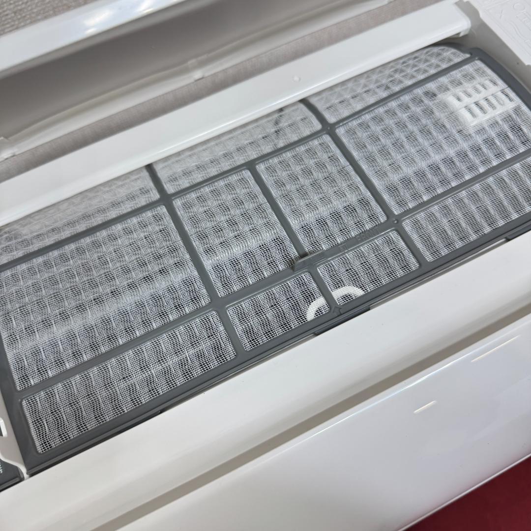 東京23区配送無料　美品日立エアコン　2.2kw／6畳用　洗浄/除菌済み