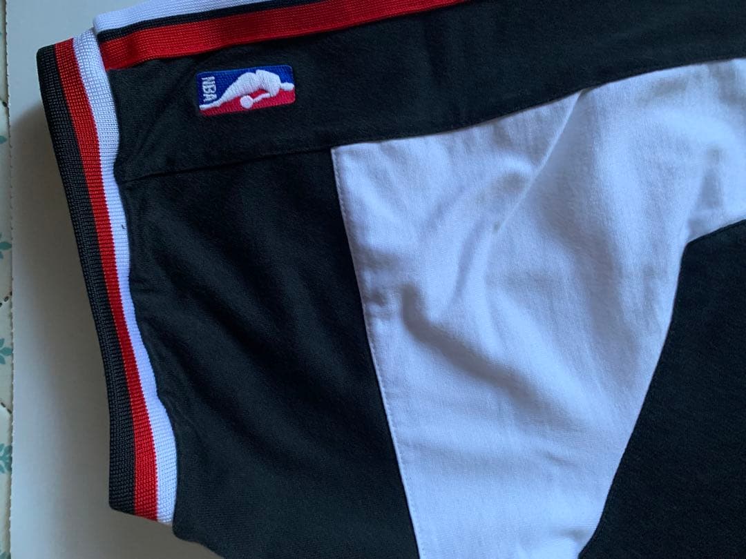 ナイキ　90’S　シカゴ・ブルズ シューティングシャツ　Bulls