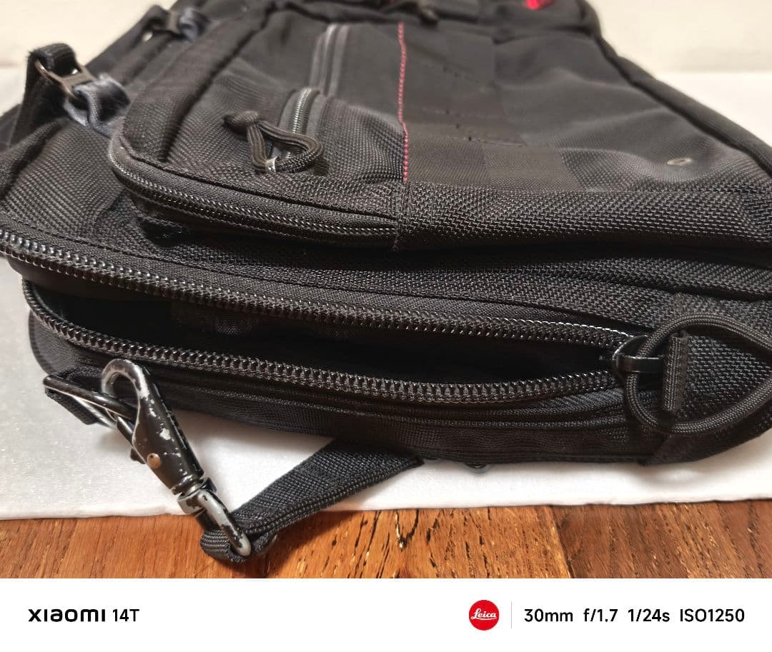 DリンBRIEFING ブリーフィング　B4 over tripオーバー