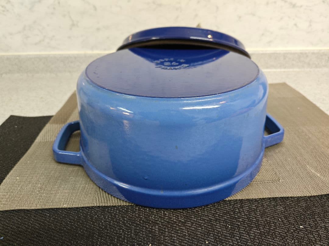 ストウブ鍋　ピコ・ココット ラウンド ロイヤルブルー　ストウブ 24cm