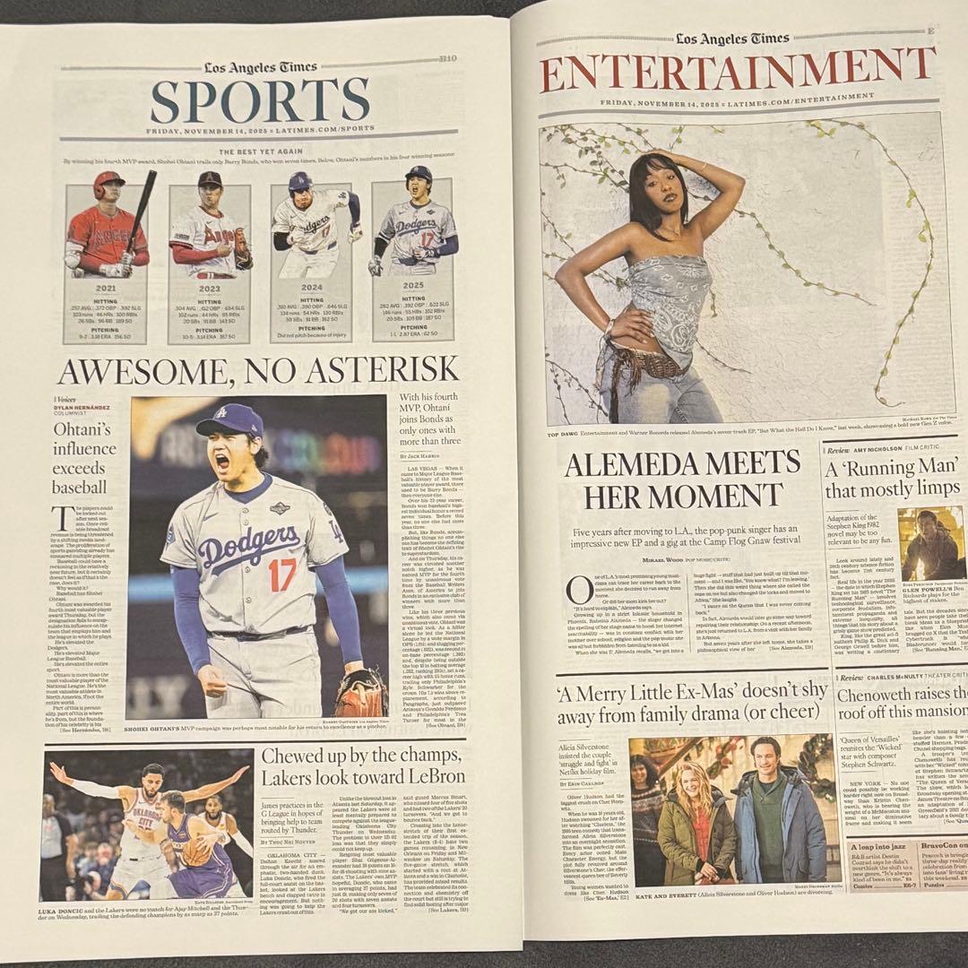 ドジャース 『大谷翔平 MVP 記念号』額縁入り　山本由伸　佐々木朗希