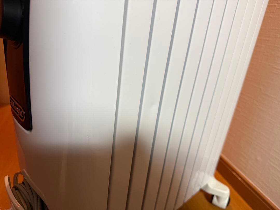 デロンギ オイルヒーター RHJ65L0915 ユニカルド　約5万円で購入