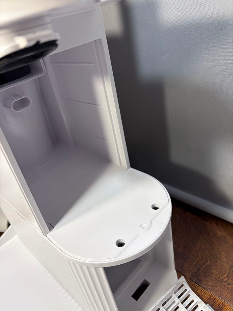 Sharkコードレススティッククリーナー LC150J T6管理番号1025 ￼