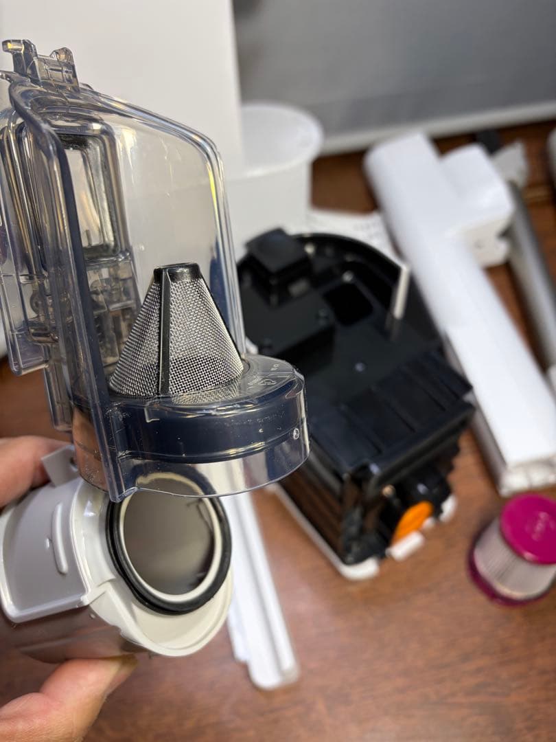 Sharkコードレススティッククリーナー LC150J T6管理番号1025 ￼