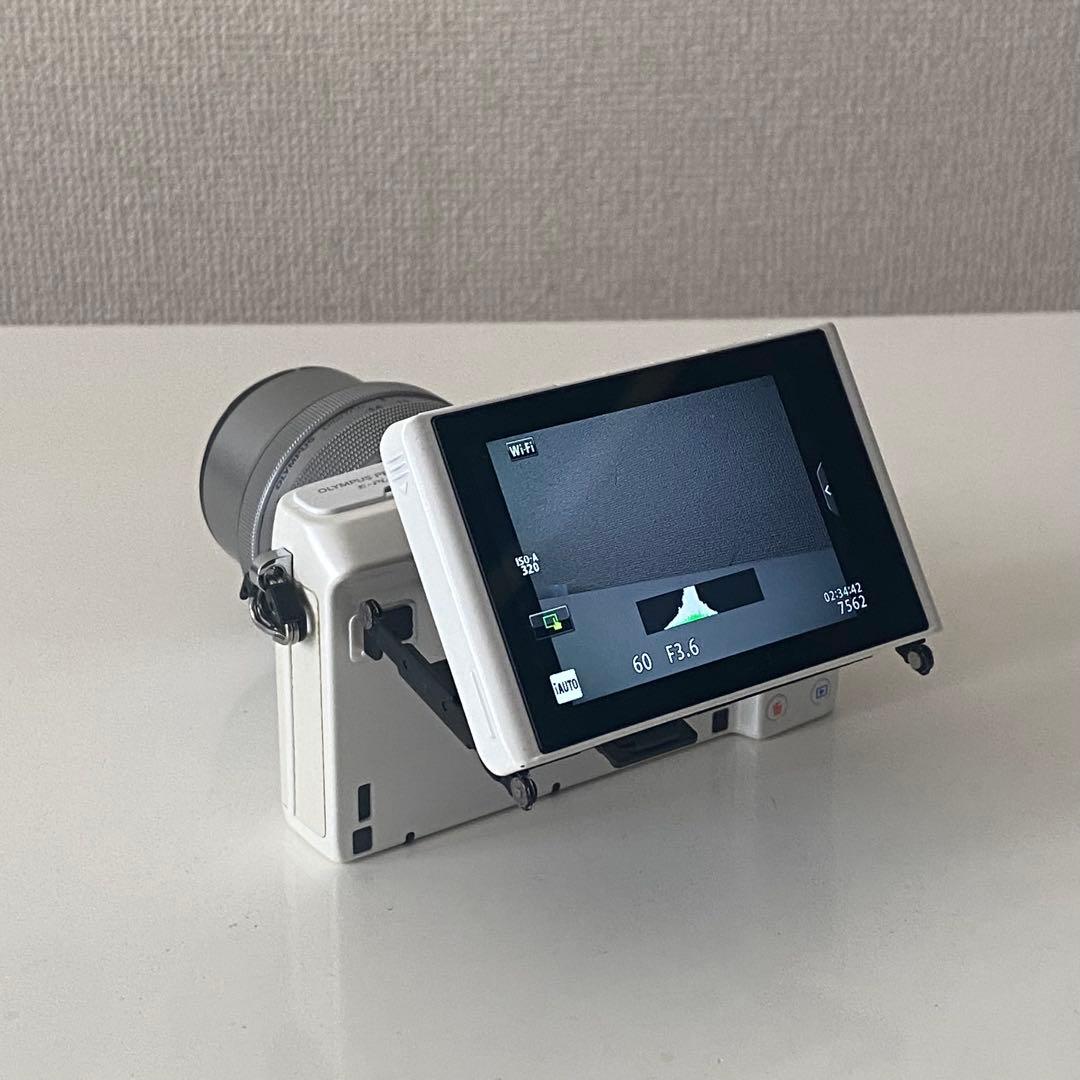 オリンパス PL7 ミラーレス一眼