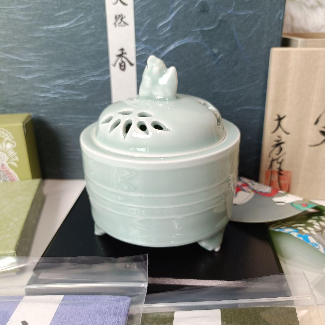 未使用級 鍋島焼 青磁 香炉 大秀作 共箱 沈香 香木セット 香道 茶道