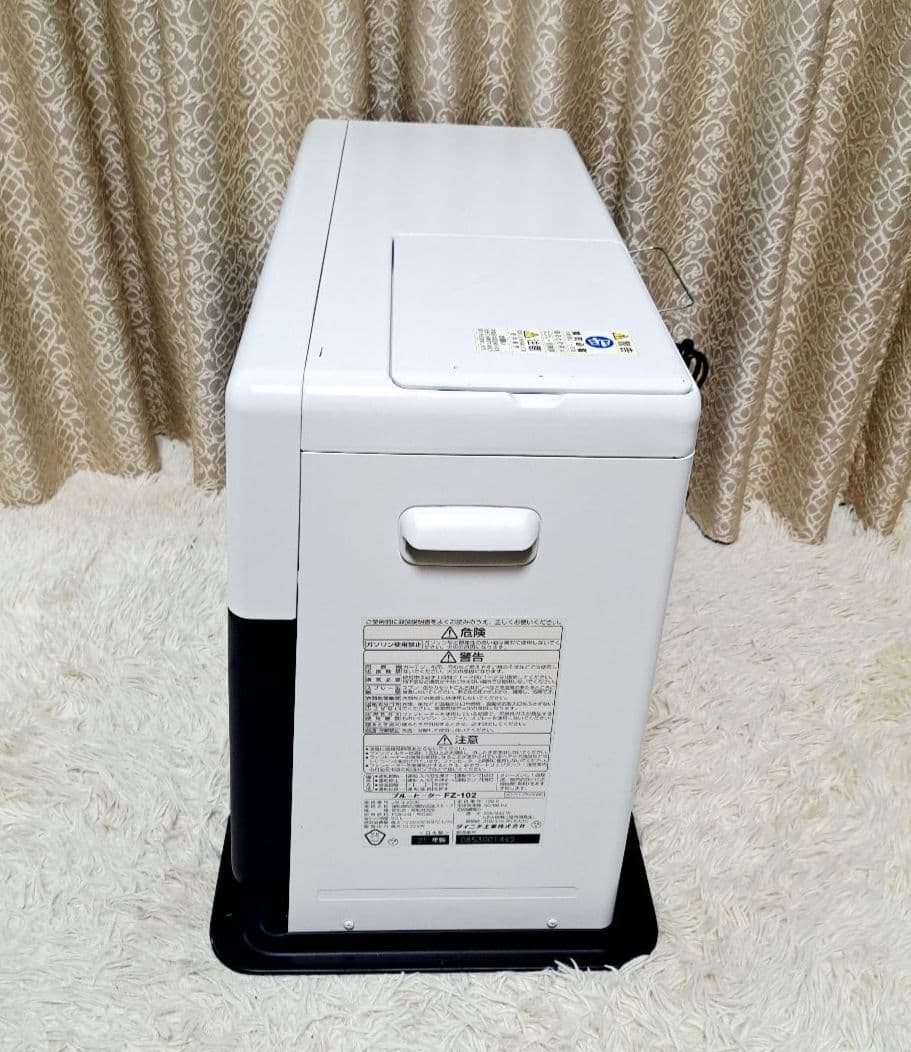 最上位モデル　ダイニチ 石油ファンヒーター ブルーヒーター FZ-102