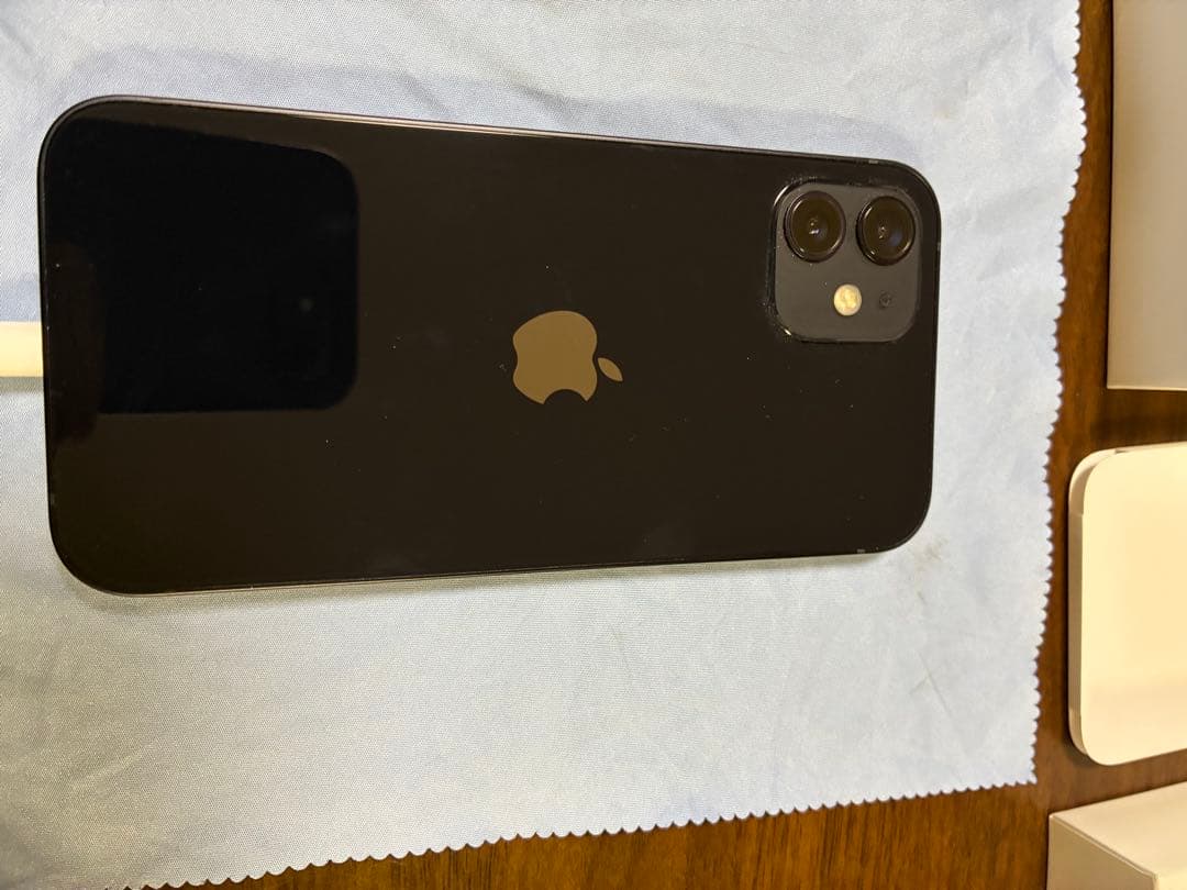 Apple iPhone 12 ブラック 64GB 本体　SIMロック解除