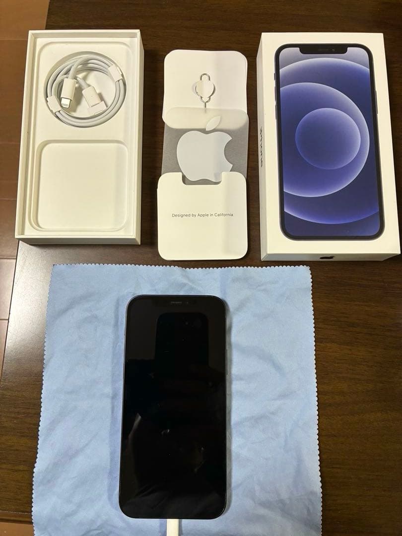 Apple iPhone 12 ブラック 64GB 本体　SIMロック解除