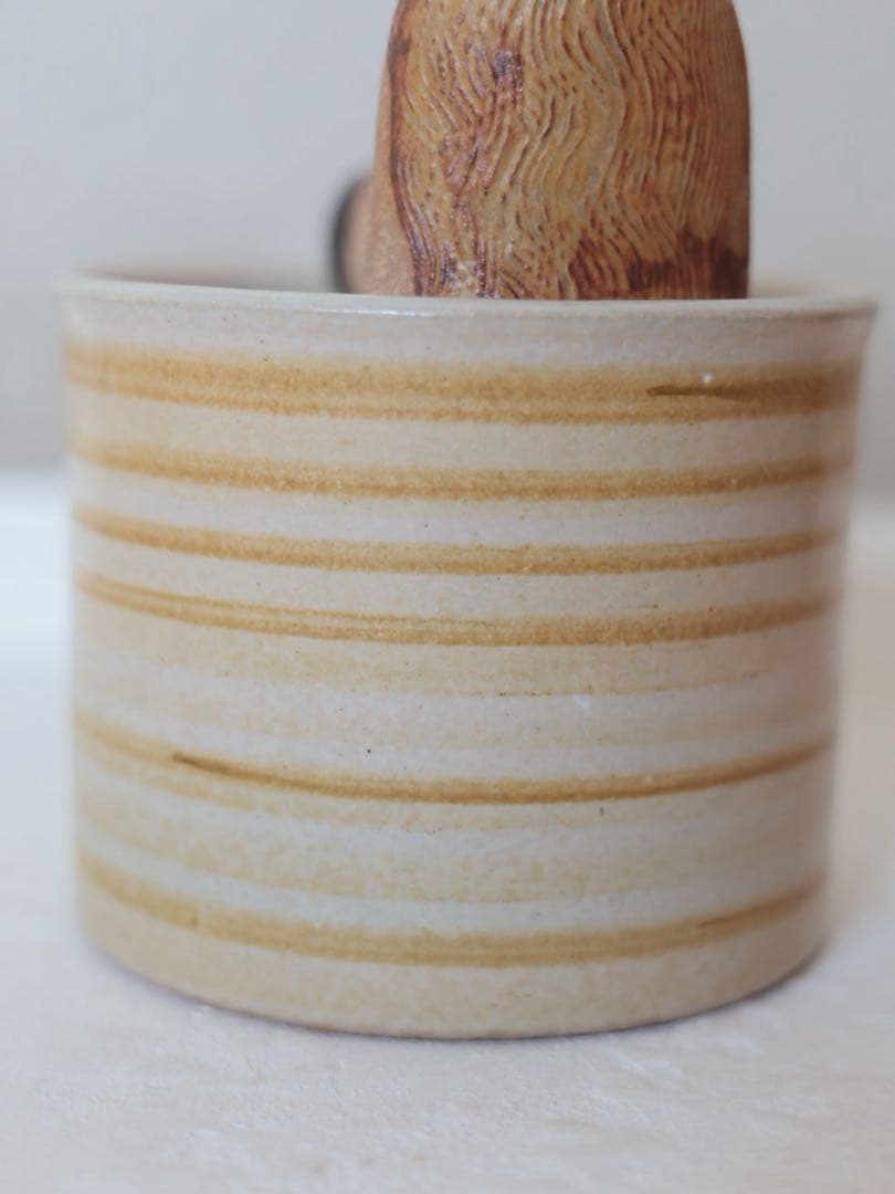 リサラーソン 蓋付壷