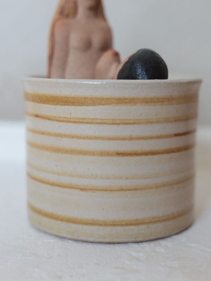 リサラーソン 蓋付壷