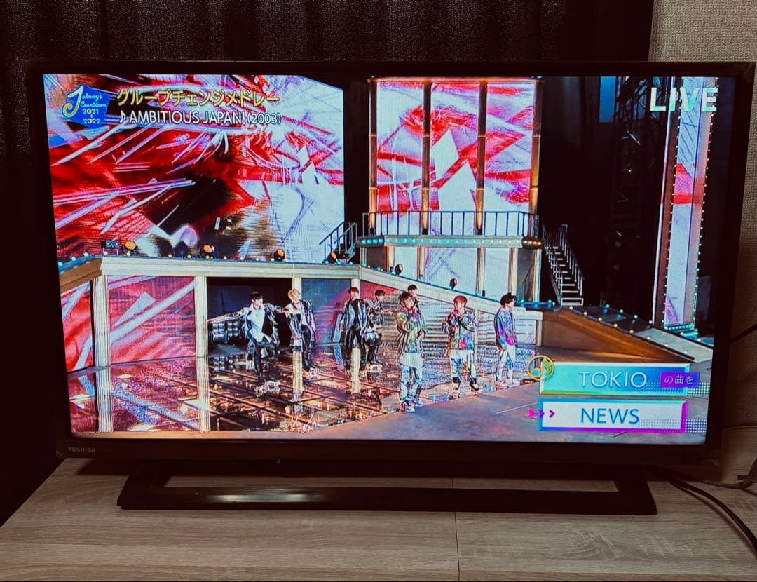 Shell⭐︎ TOSHIBA 液晶テレビ　2019年製 形名 32S22