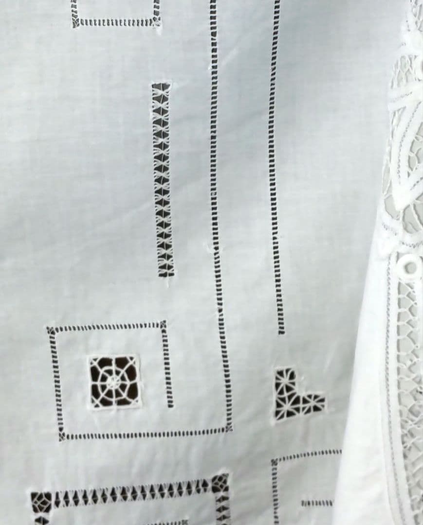 バテンレーステーブルクロス約170㎝×約130㎝