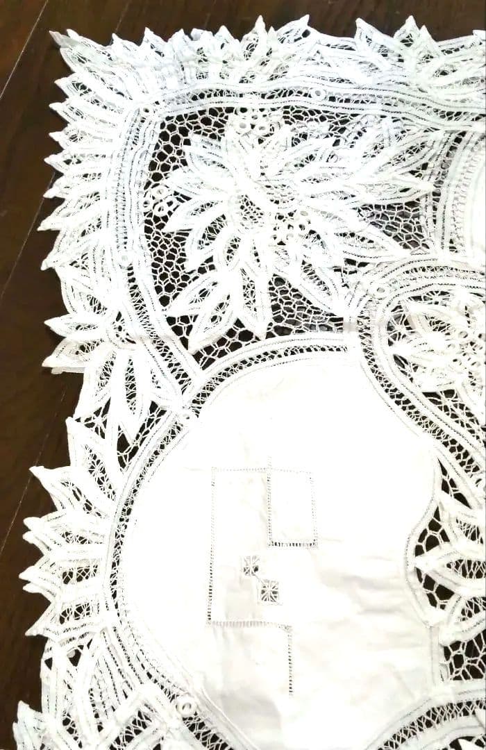 バテンレーステーブルクロス約170㎝×約130㎝