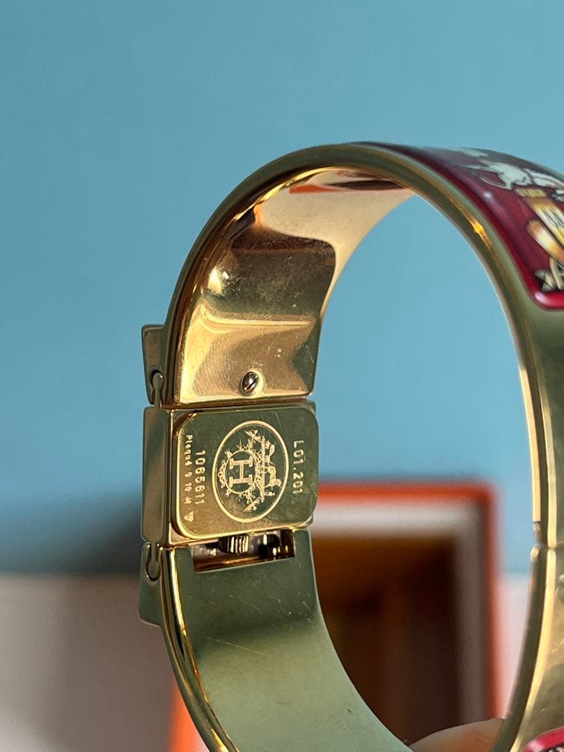 Hermès エナメル装飾 腕時計