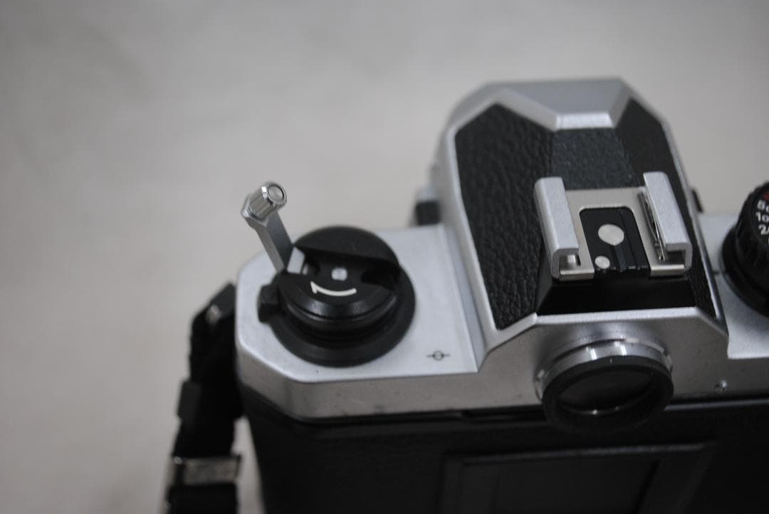 [1850]Nikon FM2　フィルムカメラ　一眼レフ　ボディ　ジャンク