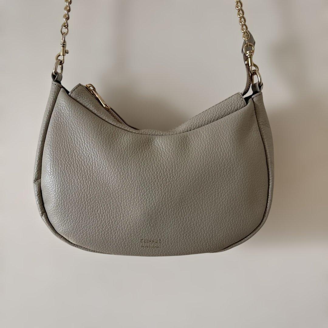 russet ハーフムーンショルダーとショルダーベルト(別売)