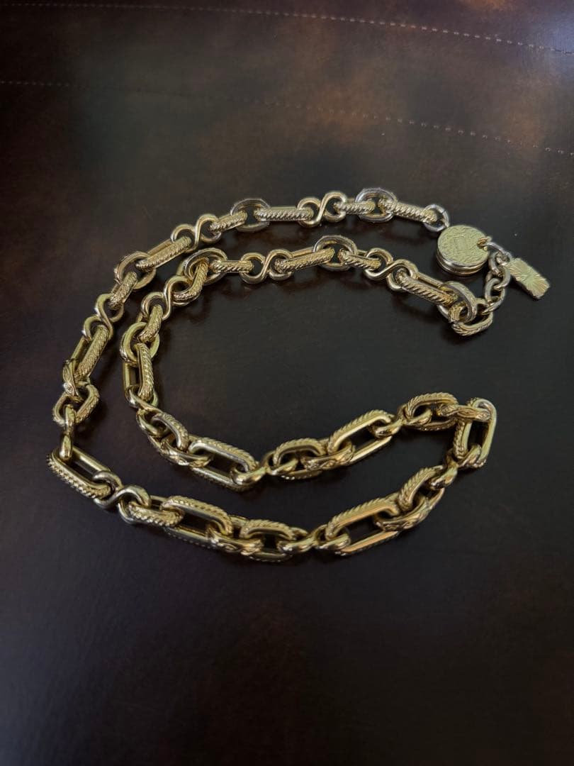 Yves saint Laurentイヴ・サンローラン　チェーンネックレス