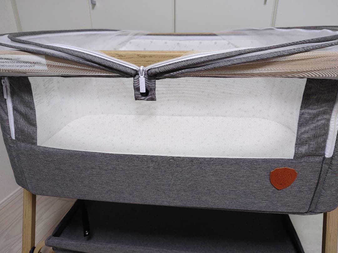 【最終値下げ】HZDMJ キャスター付 ベビーベッド 折りたたみ グレー