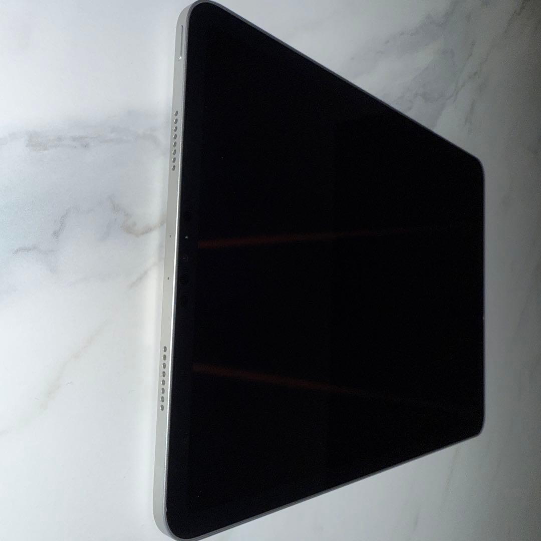 iPad Pro 第4世代11インチWi-Fiモデルシルバー128GBおまけ付き