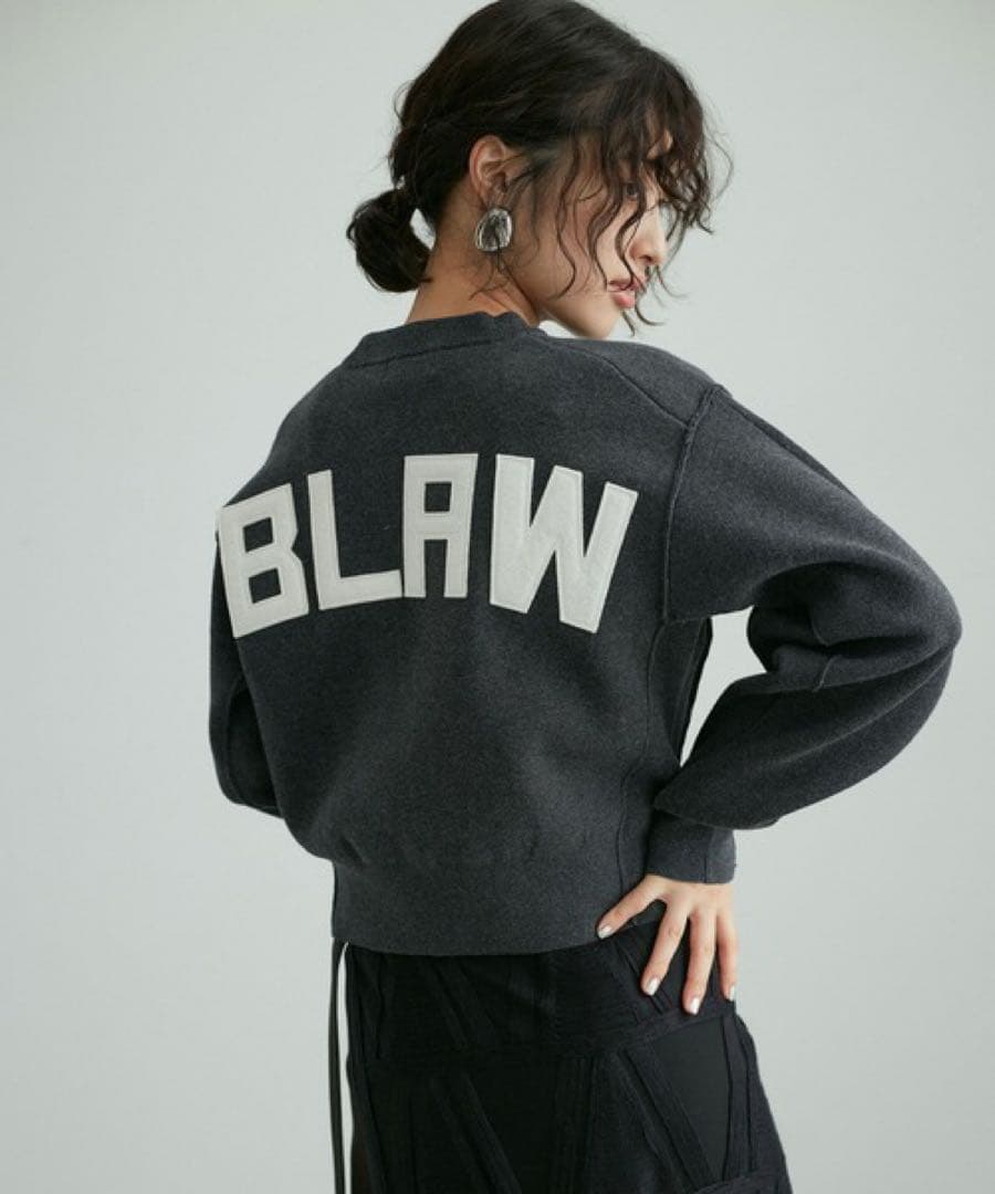 ADAM ET ROPÉ クロップドスウェット