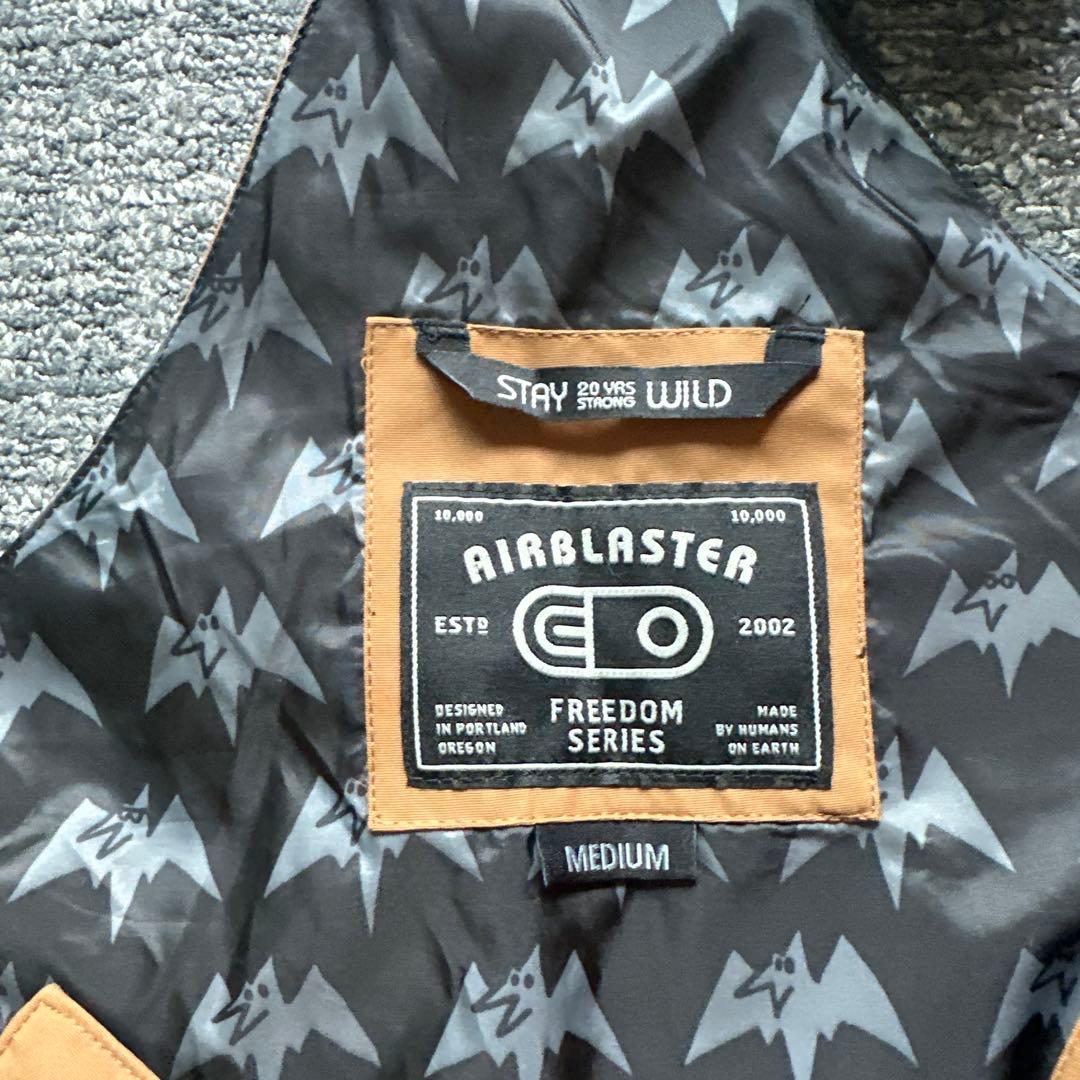美品　AIRBLASTER エアブラスター Freedom Bib M
