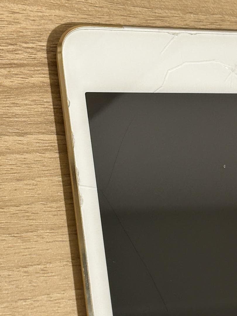 Apple iPad nini4 32G ゴールド　セルラーモデル　本体のみ