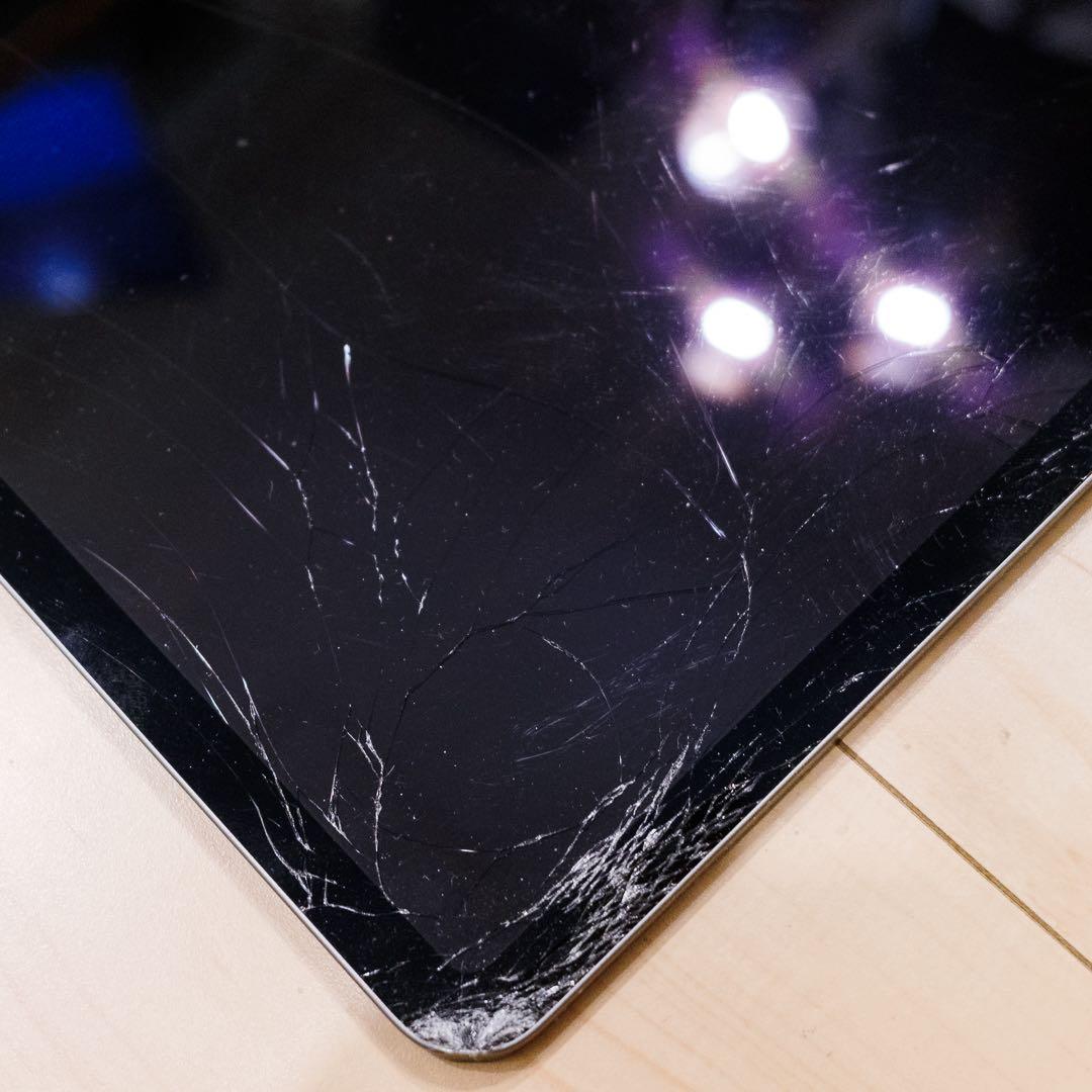 iPad Air 第4世代 64GB Wi-Fiモデル スペースグレイ 画面割れ