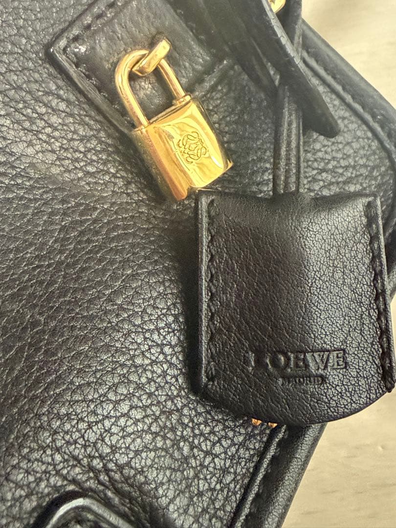 ロエベ アマソナ23 レザー ハンドバッグ ブラック