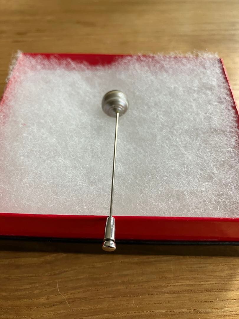 シンプルなピンブローチ　K14 WG