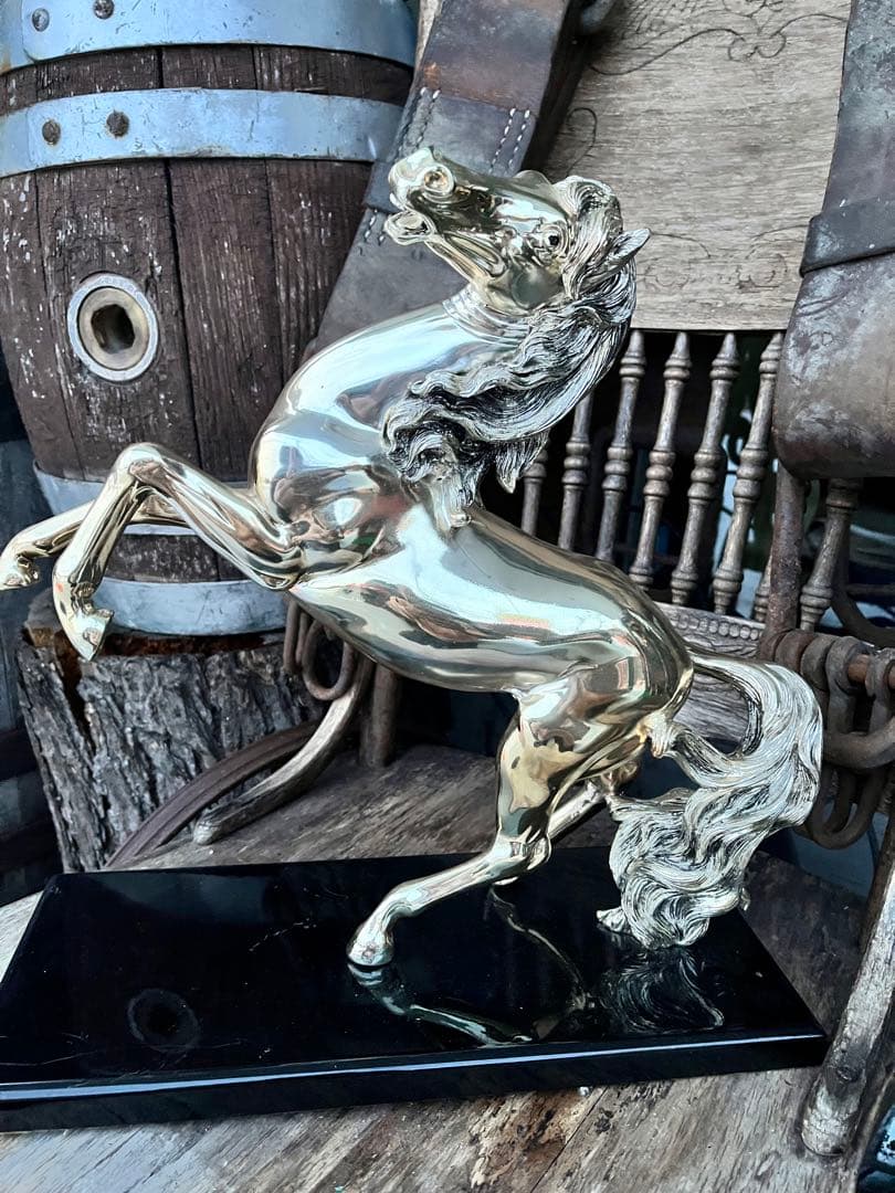 馬 馬の置物 跳馬 シルバーホース 銀色の馬 跳馬 体長40 高さ35