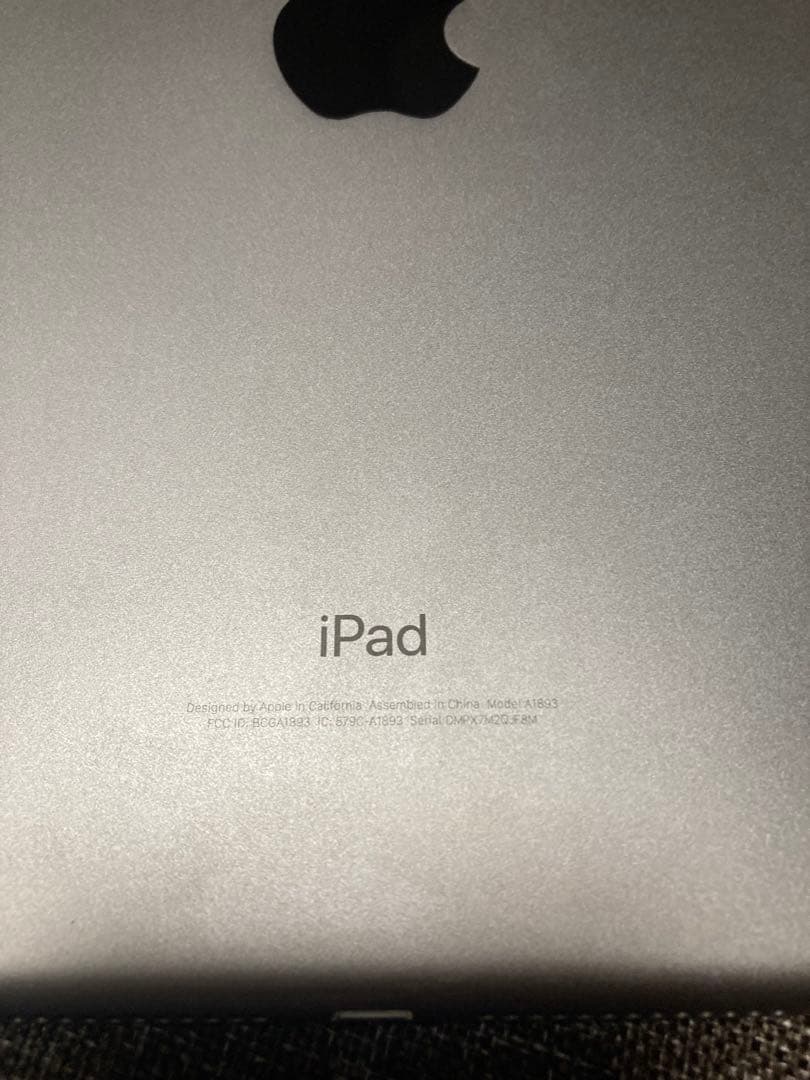 Apple 第６世代 iPad Wifi スペースグレー 本体 128GB