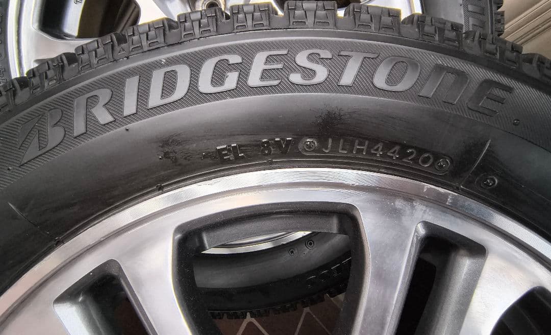 スタッドレス＆アルミホイール14インチ４本セット　送料込み