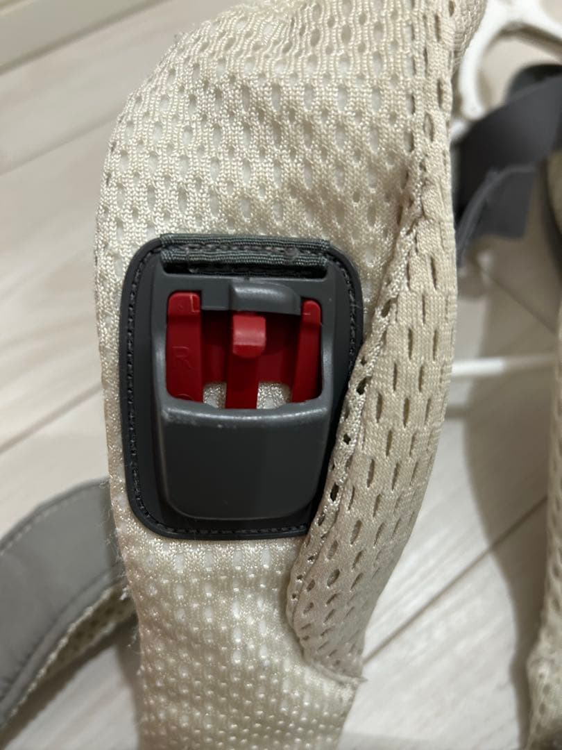 BABYBJÖRN BABY CARRIER HARMONY クリーム