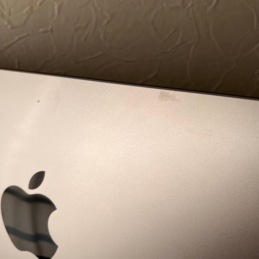 iMac 21.5インチ Retina 4K (Late 2015)