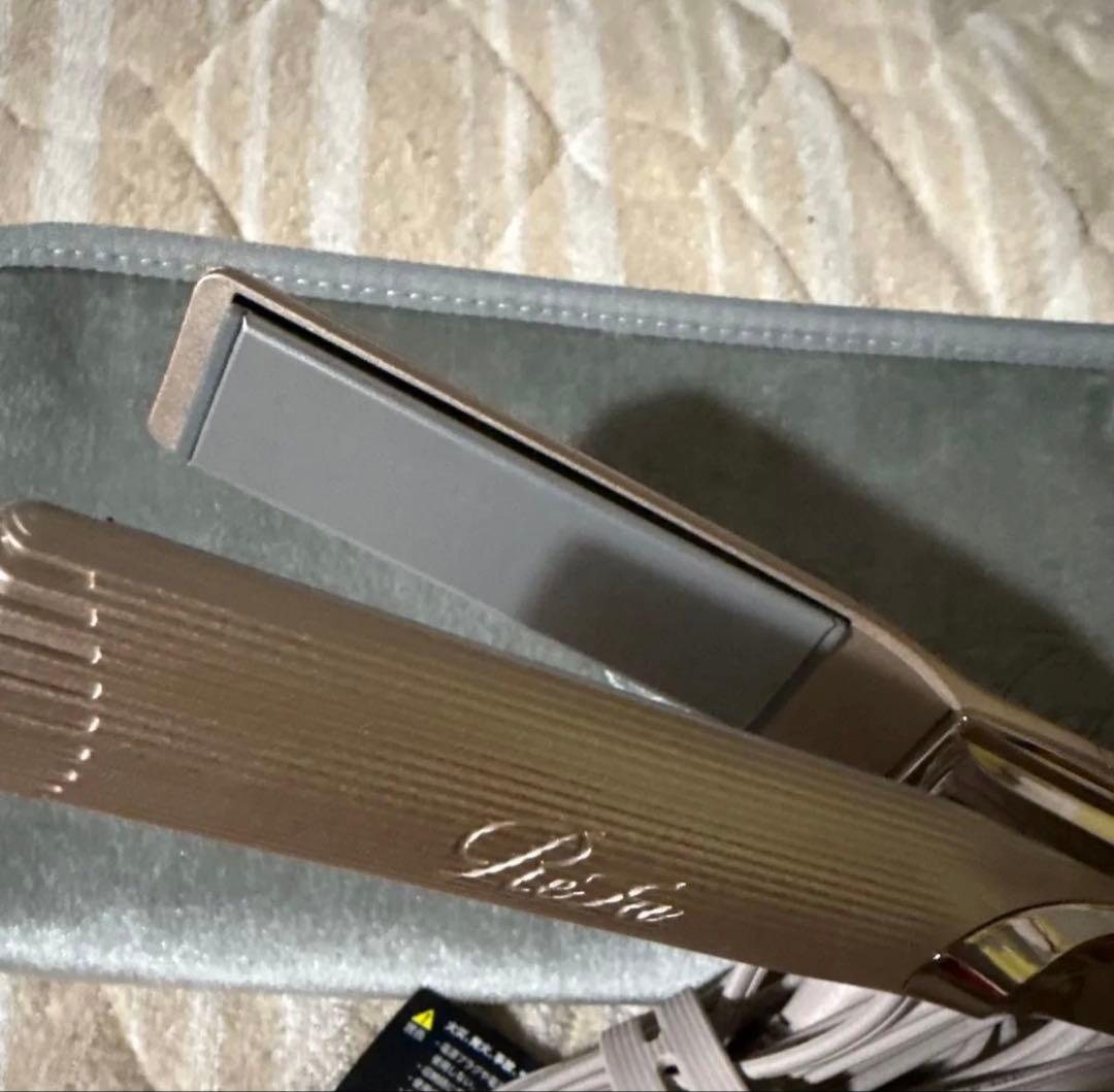 ReFa リファ ストレートアイロン　プロ+ プラス ヘアアイロンケース