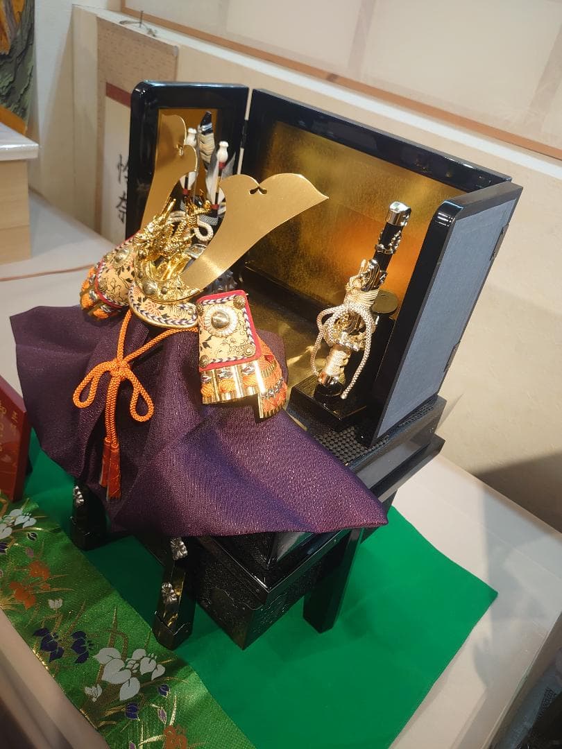 ●収納式　●五月人形フルセット●　中鍬形金兜　コンパクト