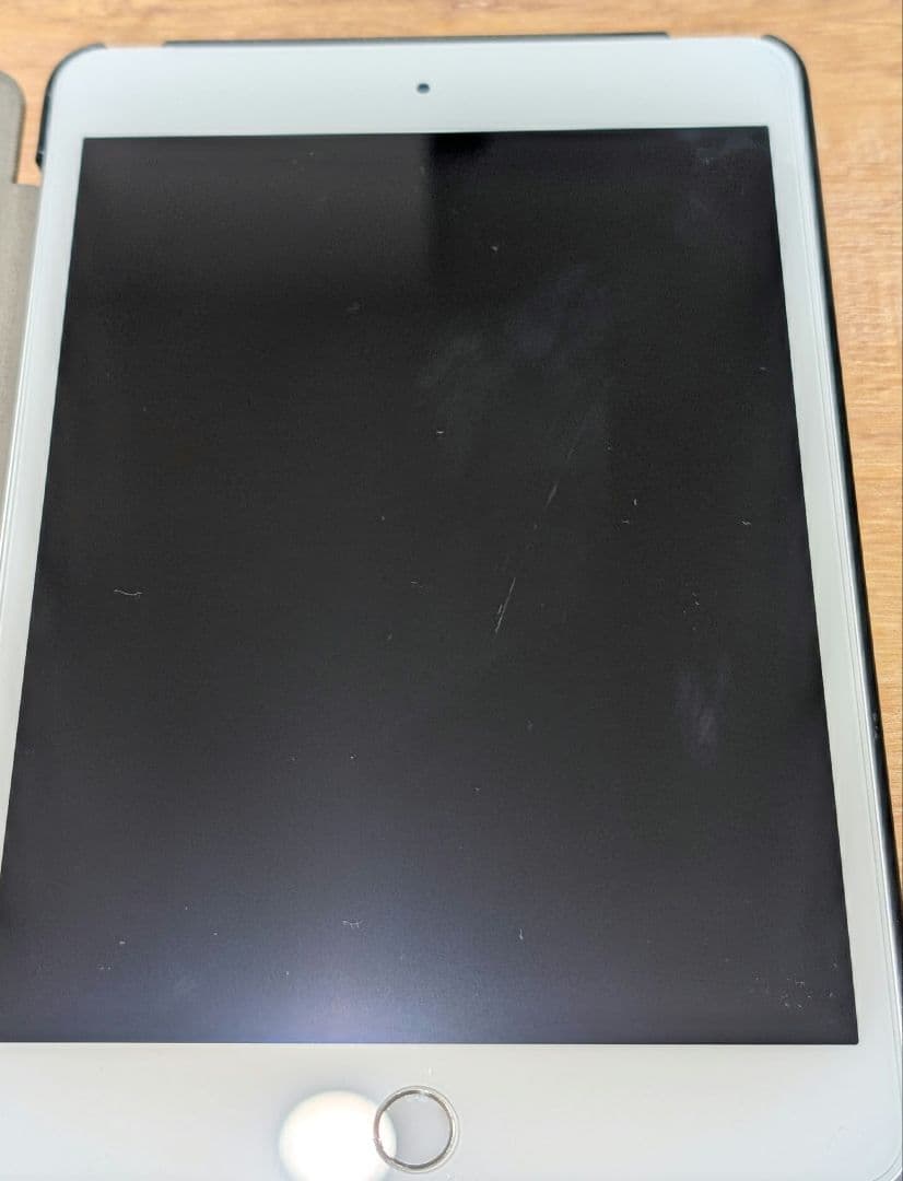 iPad mini4　シルバー　128G　wifi+Cellular