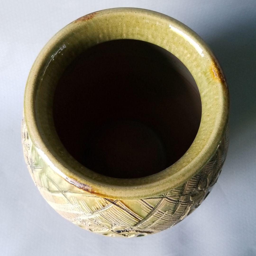 信楽焼傘立て  壷型織部彫 高さ４４cm