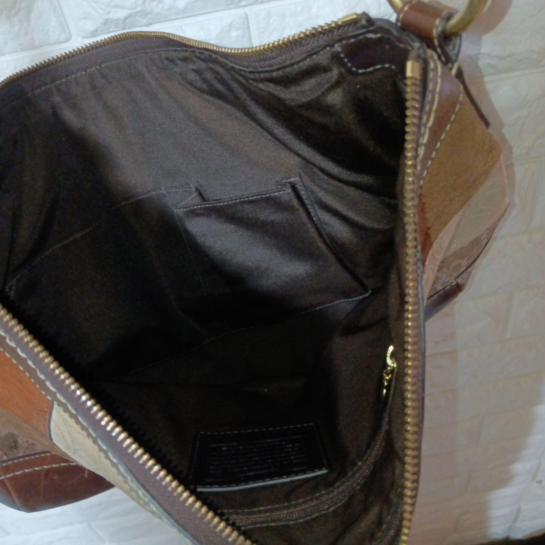 OLDCOACH　キルティングデザインショルダーバック斜めがけ