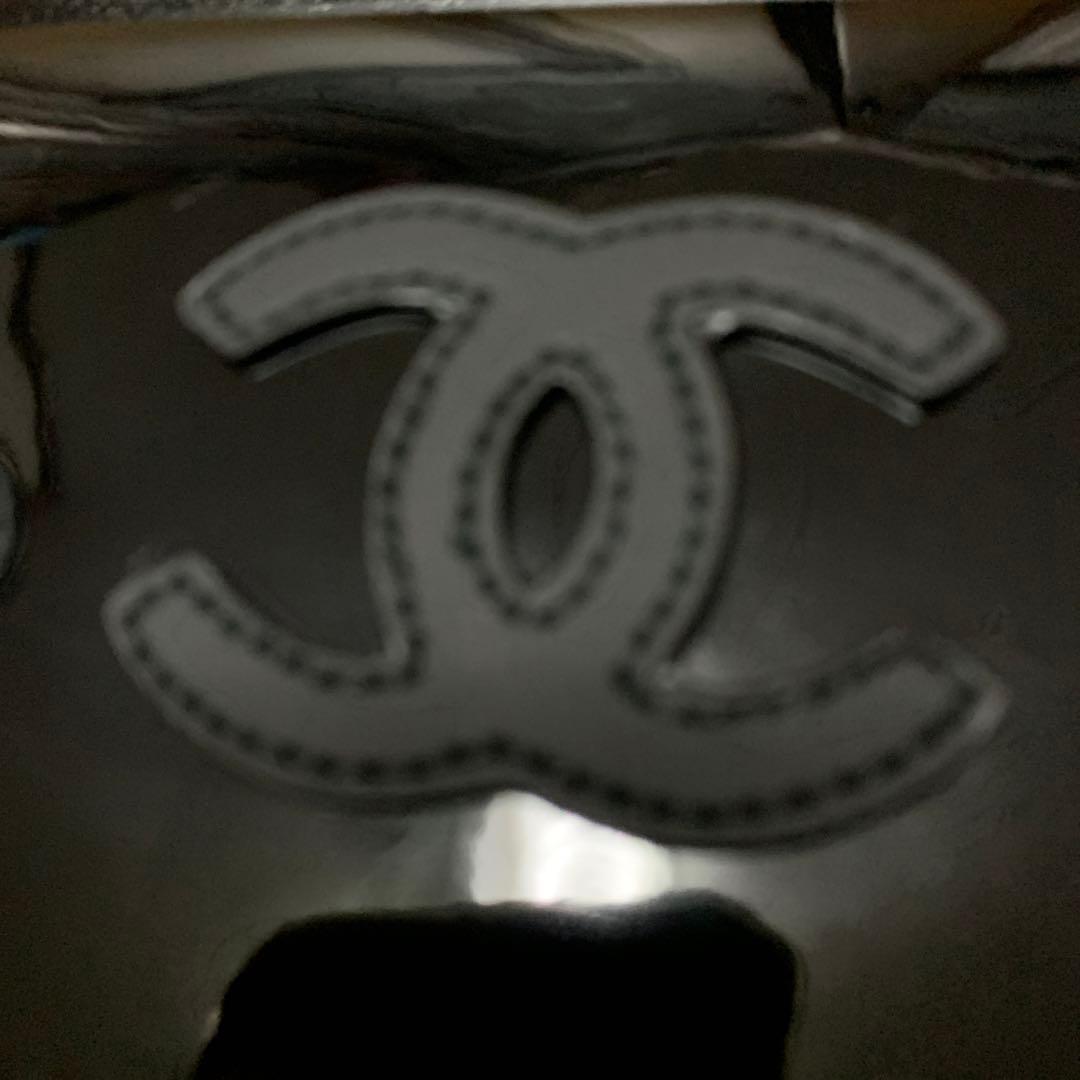 美品！シャネルCHANEL ウエストポーチ ボディバック エナメル仕様