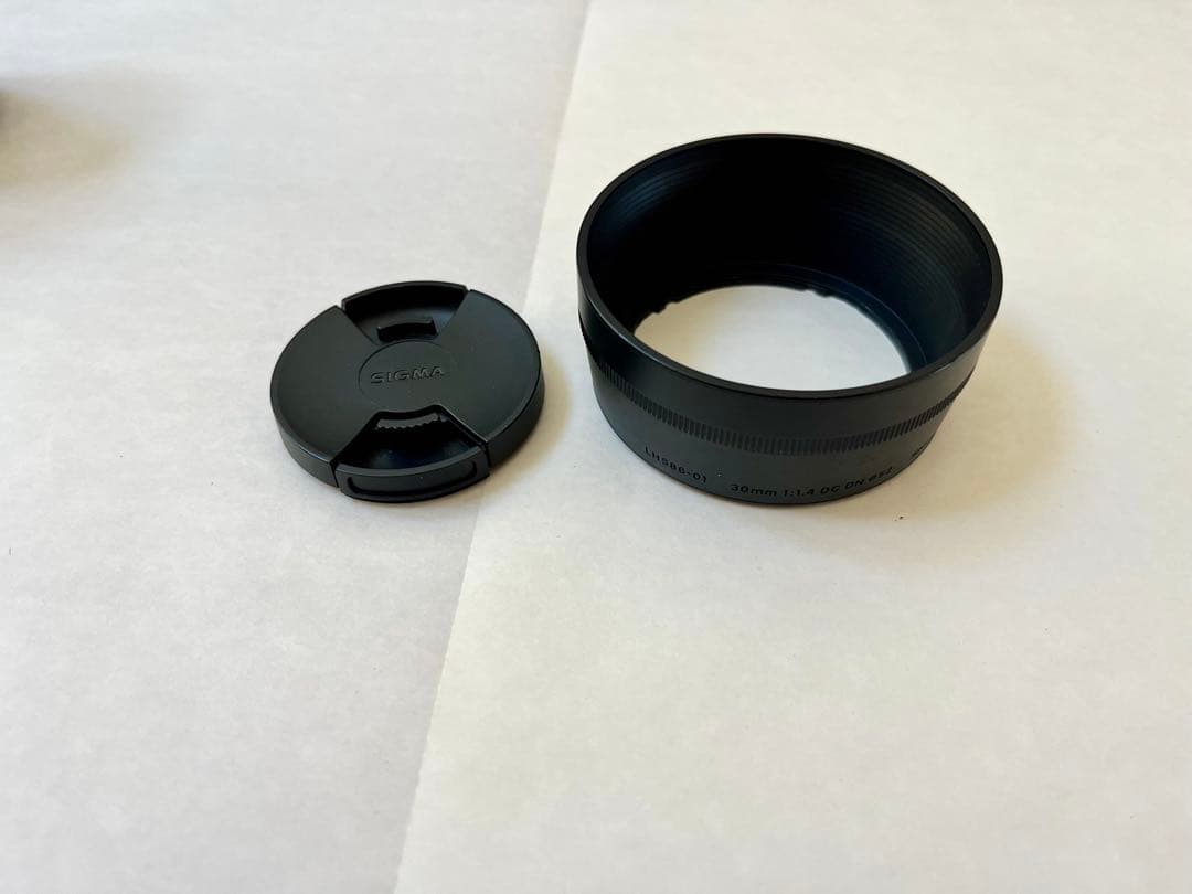 値下げ！SIGMA 30mm F1.4 DC DN 52mm