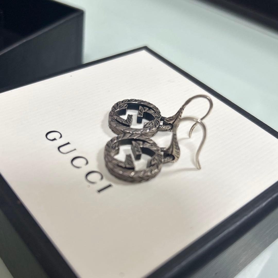 GUCCI（グッチ）　両耳ピアス