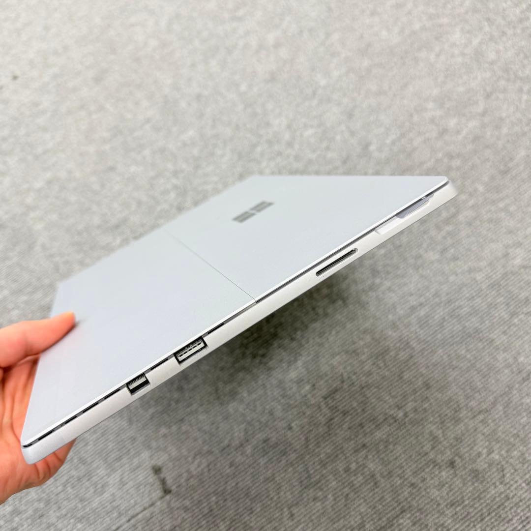 Windowsタブレット本体 Surface Pro 5 4GB / 128GB LTE
