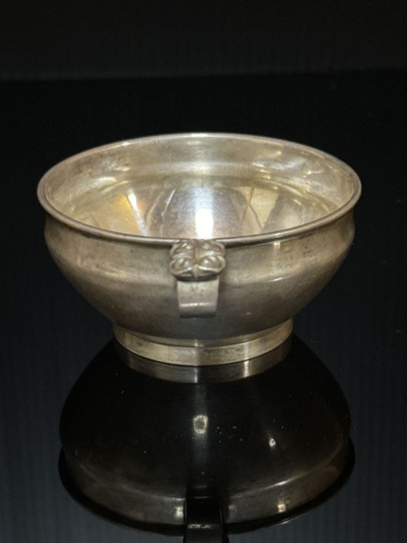 平安 名人 二世 秦 蔵六 造 銀無垢製 饕餮文後手 杯 盃 酒器 桐共箱付