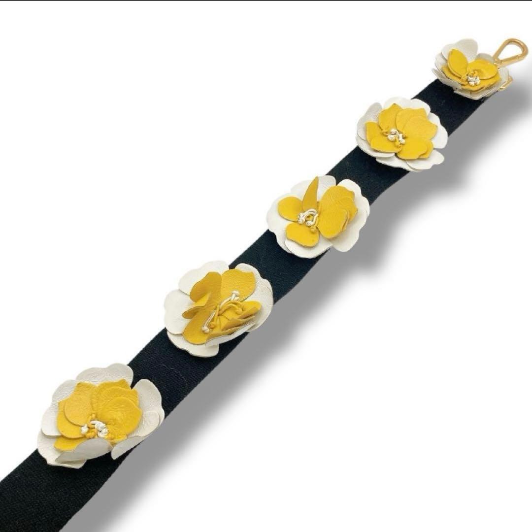 PRADA✨プラダ　ショルダーストラップ　レザー　フラワー　ブラック　肩掛け可能