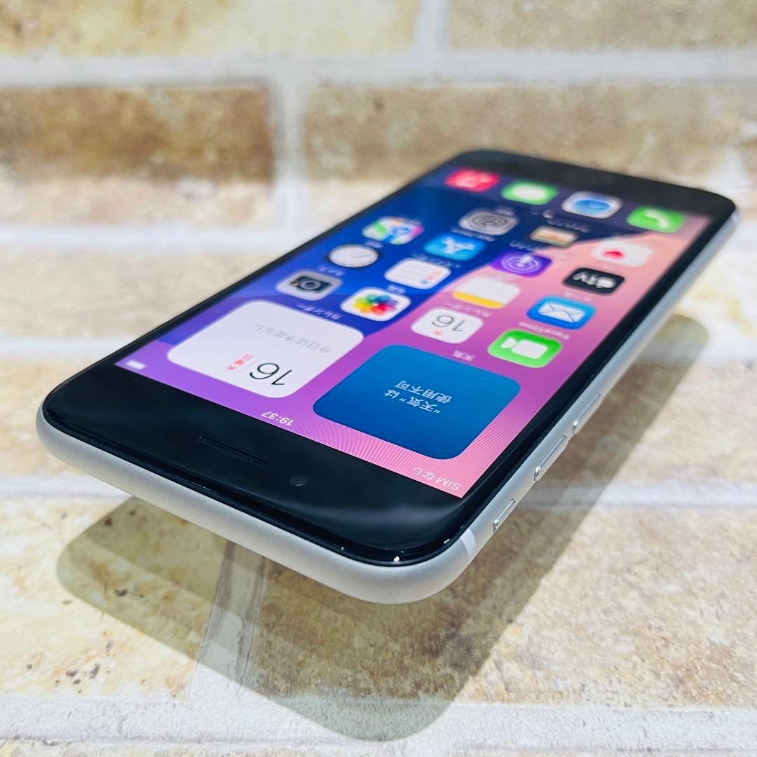 SIMフリー iPhoneSE2 64GB ホワイト 電池良好