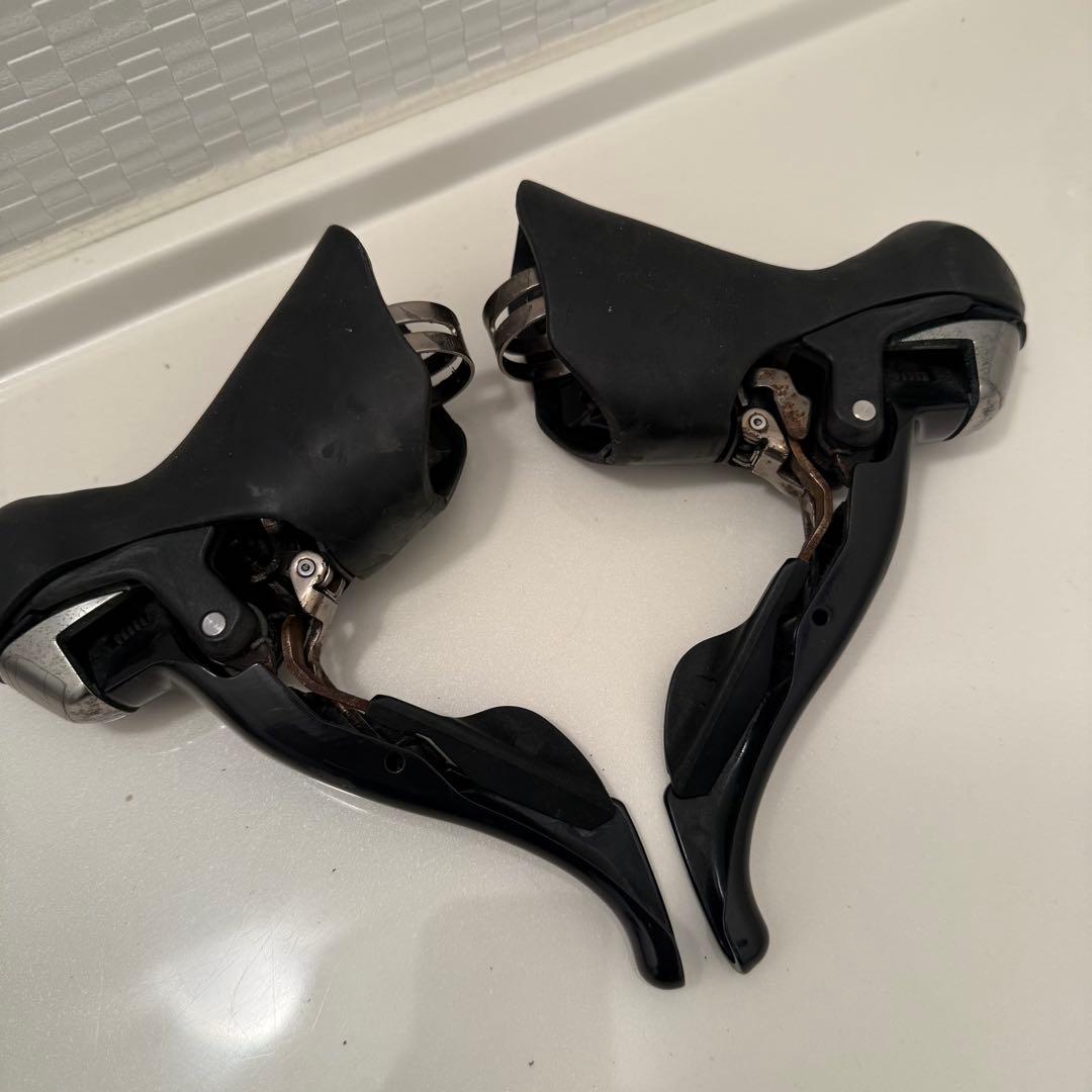 デュアルコントロールレバー ST-5700 105 2x10s シマノ