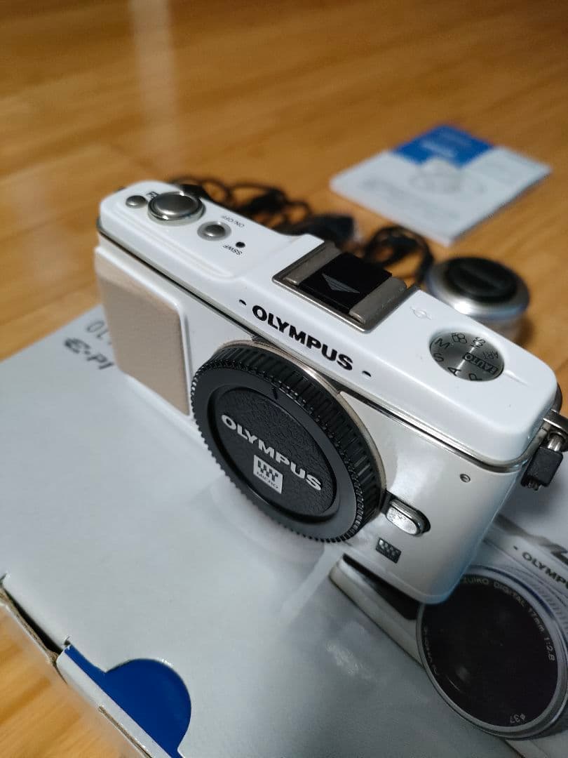 OLYMPUS E-P1 ホワイト