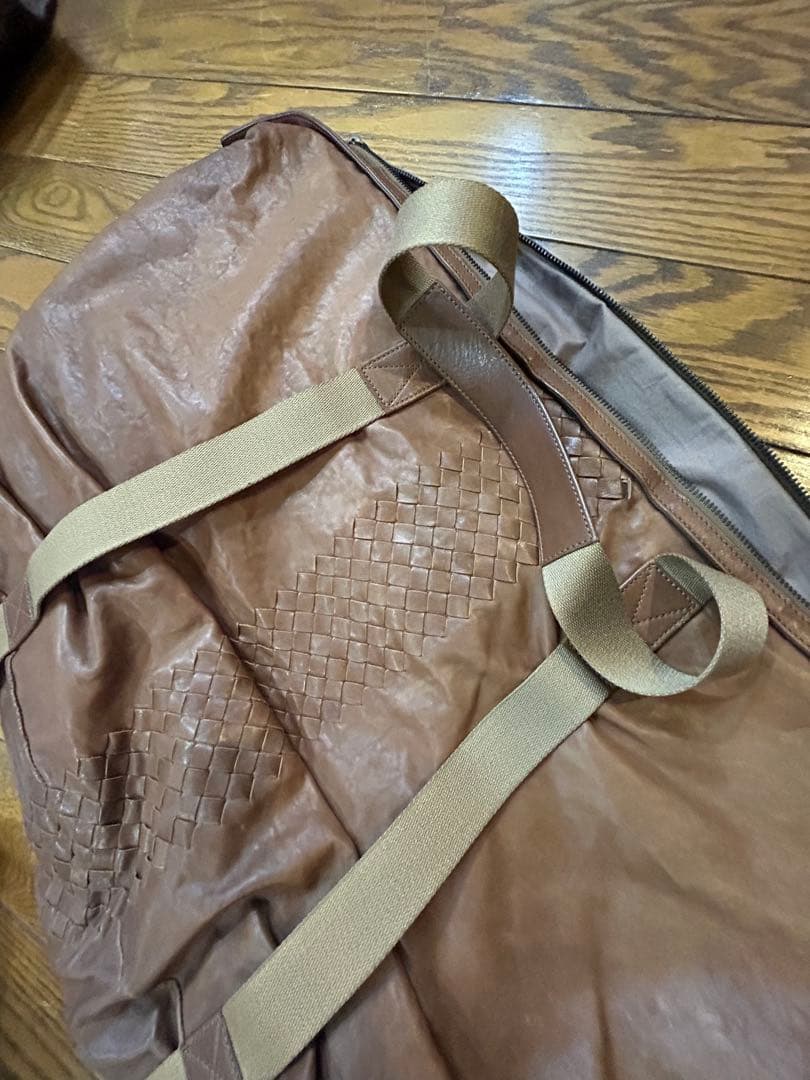 ボッテガヴェネタ イントレチャート レザー ボストンバッグ